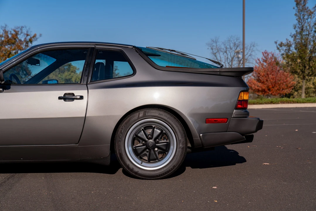 1986 Porsche 944 Turbo - Image 29 of 31
