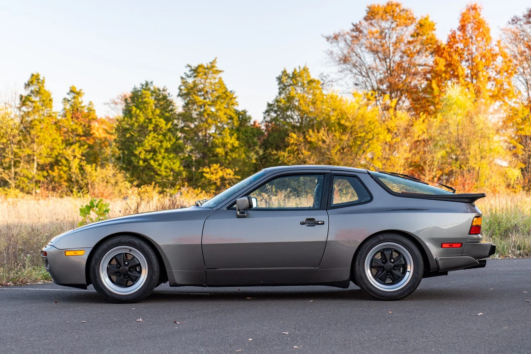 1986 Porsche 944 Turbo - Image 5 of 31