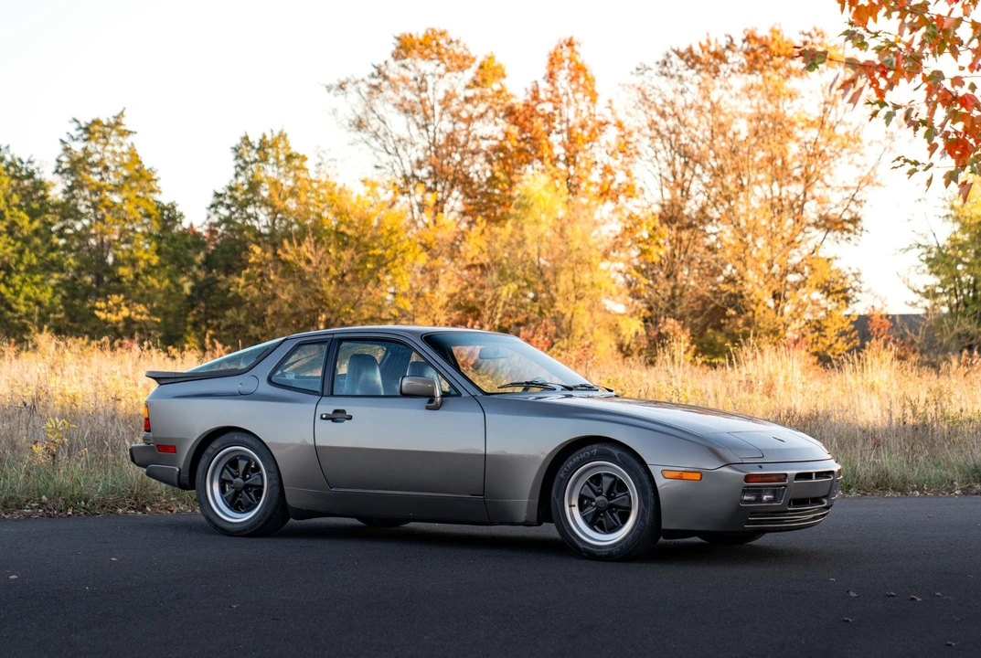 1986 Porsche 944 Turbo - Image 11 of 31