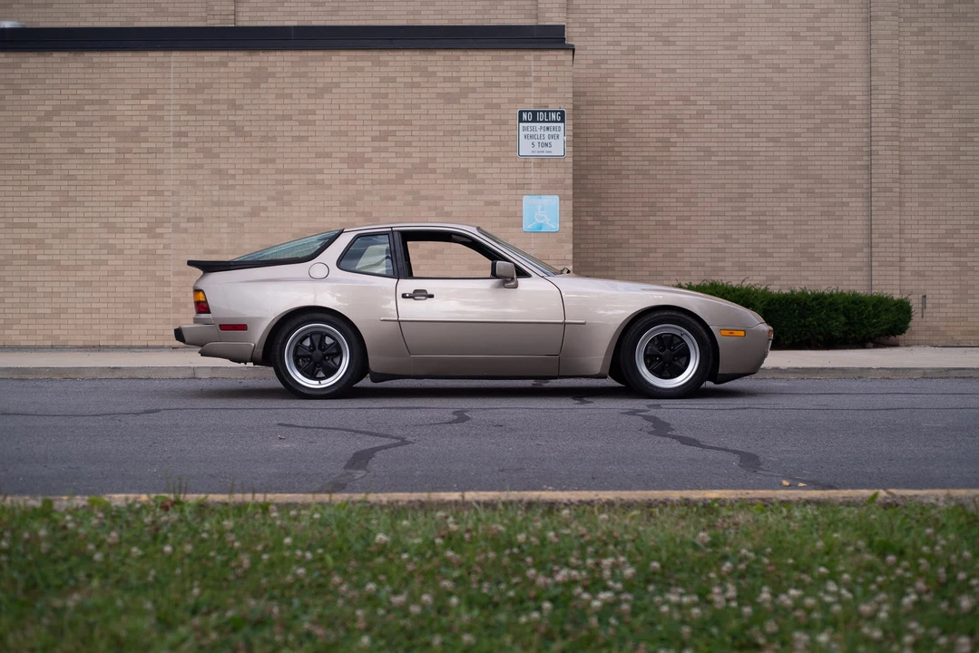 1986 Porsche 944 Turbo - Image 30 of 31