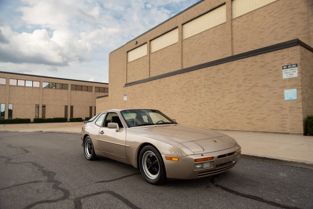 1986 Porsche 944 Turbo - Image 26 of 31