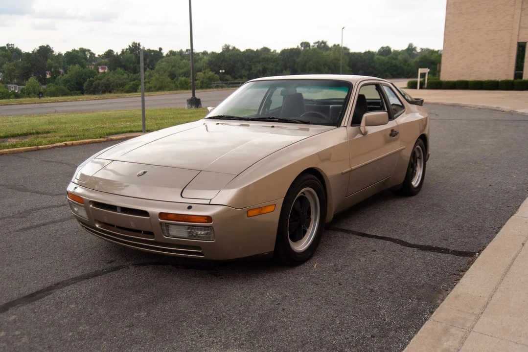 1986 Porsche 944 Turbo - Image 17 of 31