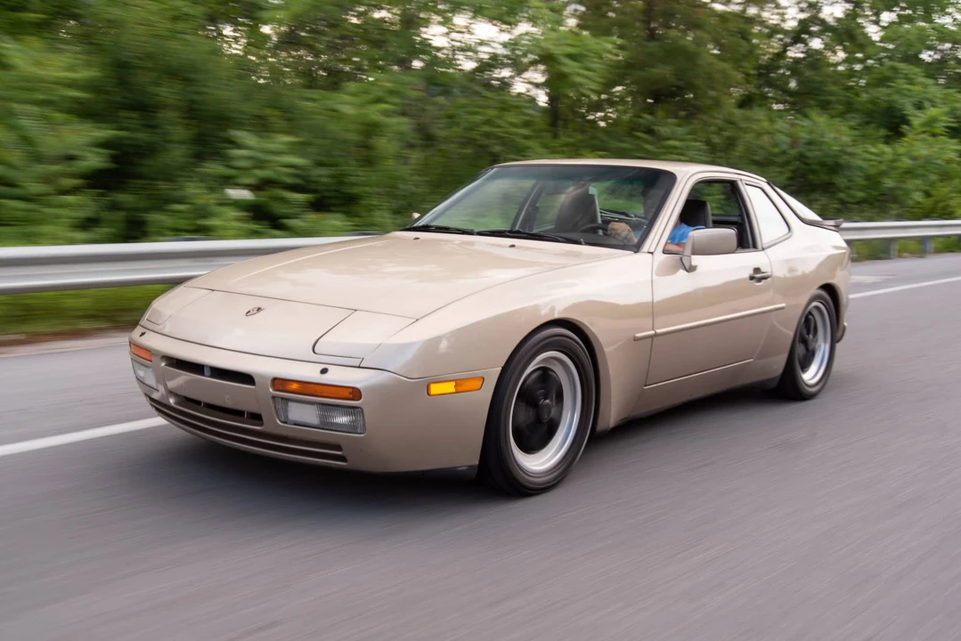 1986 Porsche 944 Turbo - Image 4 of 31