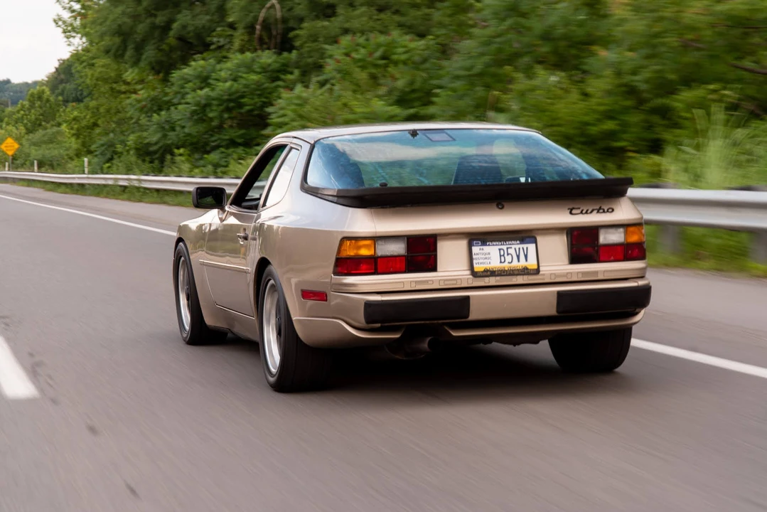1986 Porsche 944 Turbo - Image 8 of 31