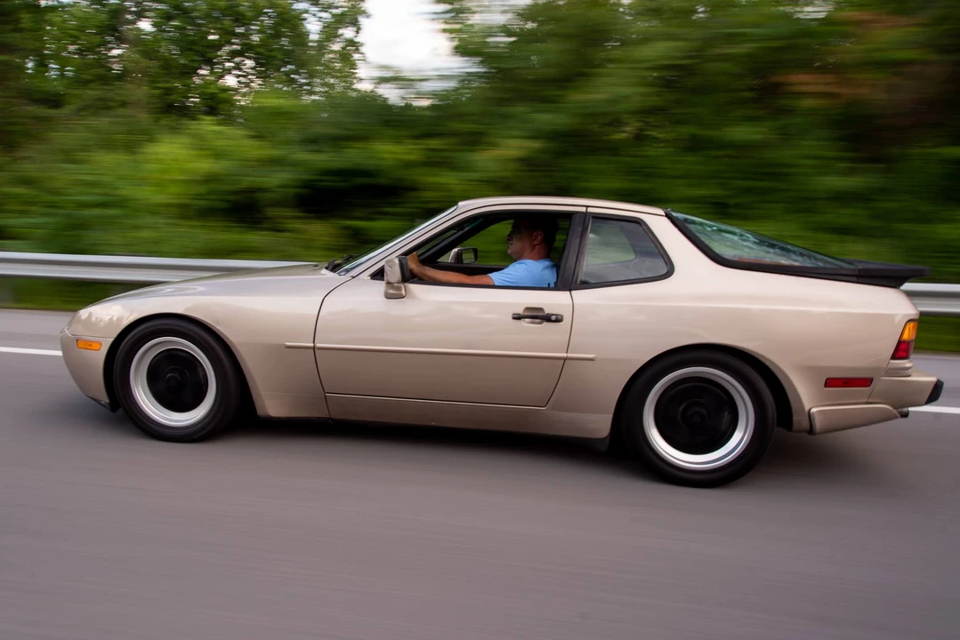 1986 Porsche 944 Turbo - Image 10 of 31