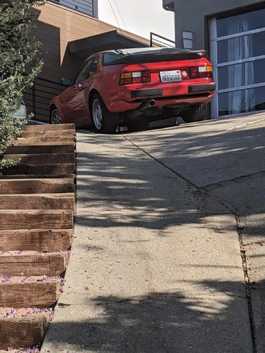 1986 Porsche 944 Turbo - Image 13 of 31