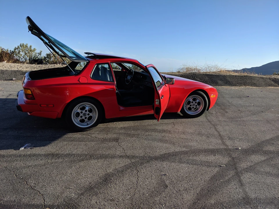 1986 Porsche 944 Turbo - Image 24 of 31