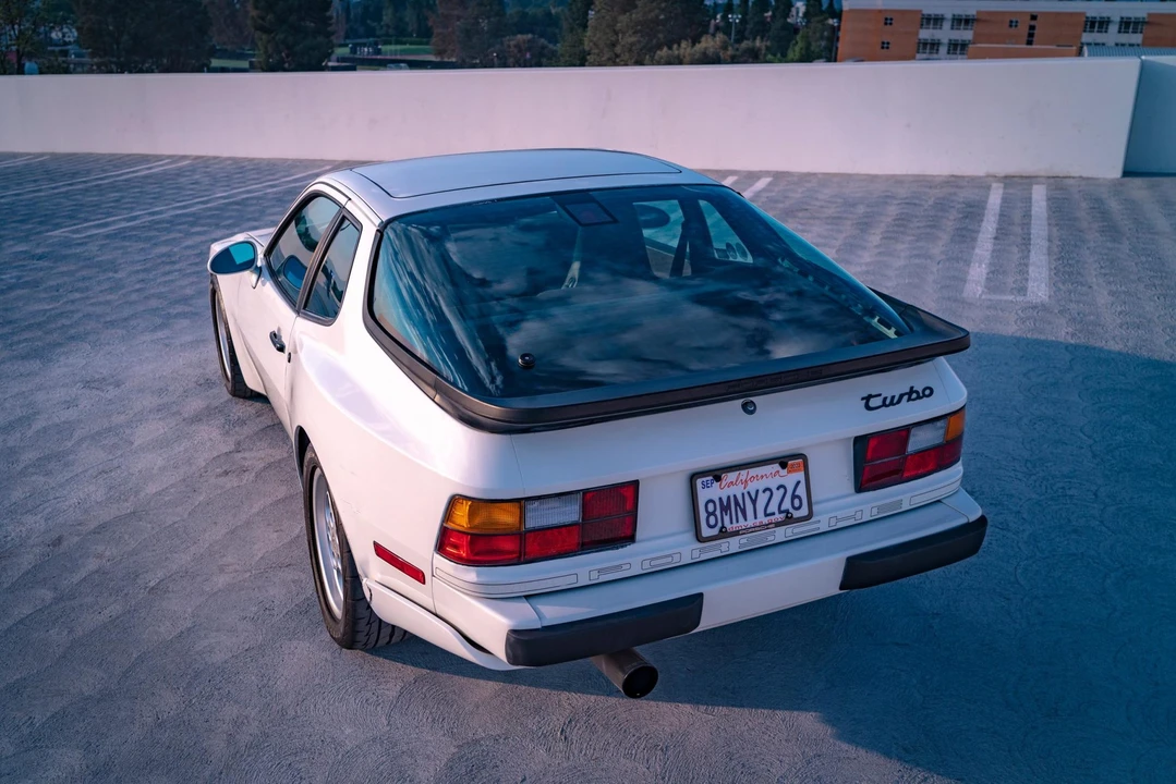 1986 Porsche 944 Turbo - Image 23 of 31