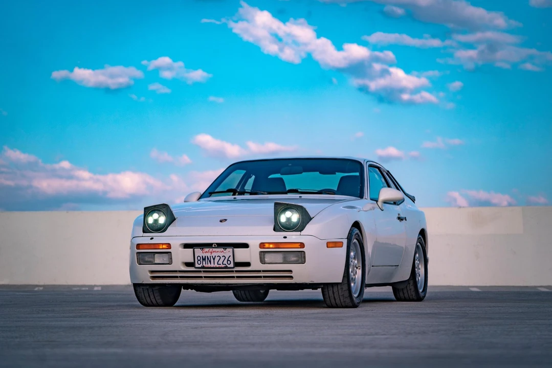 1986 Porsche 944 Turbo - Image 10 of 31