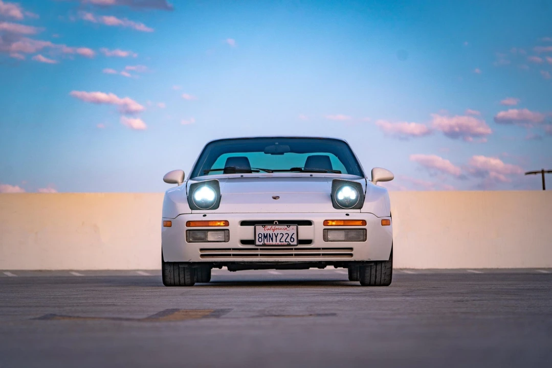 1986 Porsche 944 Turbo - Image 11 of 31