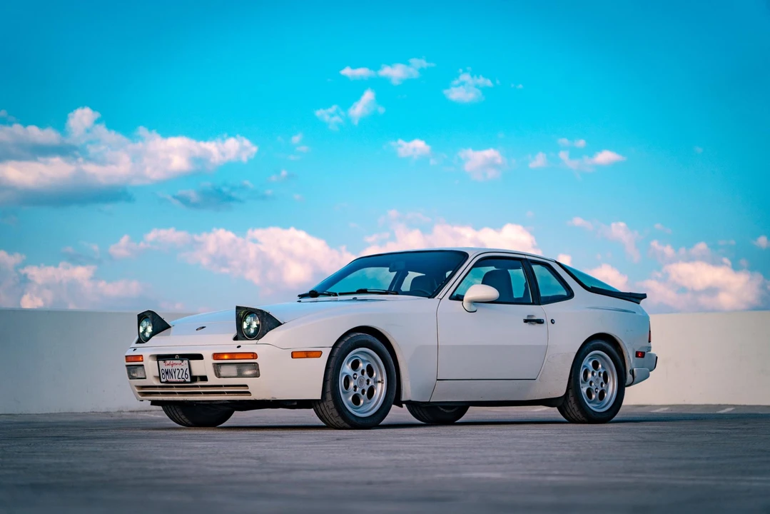 1986 Porsche 944 Turbo - Image 7 of 31
