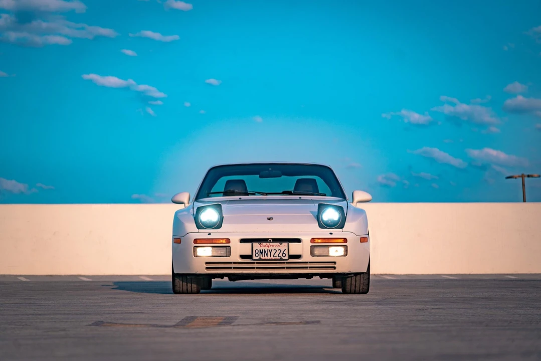 1986 Porsche 944 Turbo - Image 13 of 31