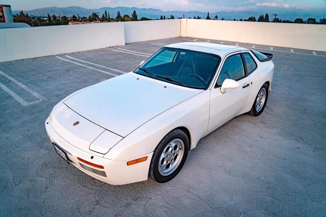 1986 Porsche 944 Turbo - Image 30 of 31