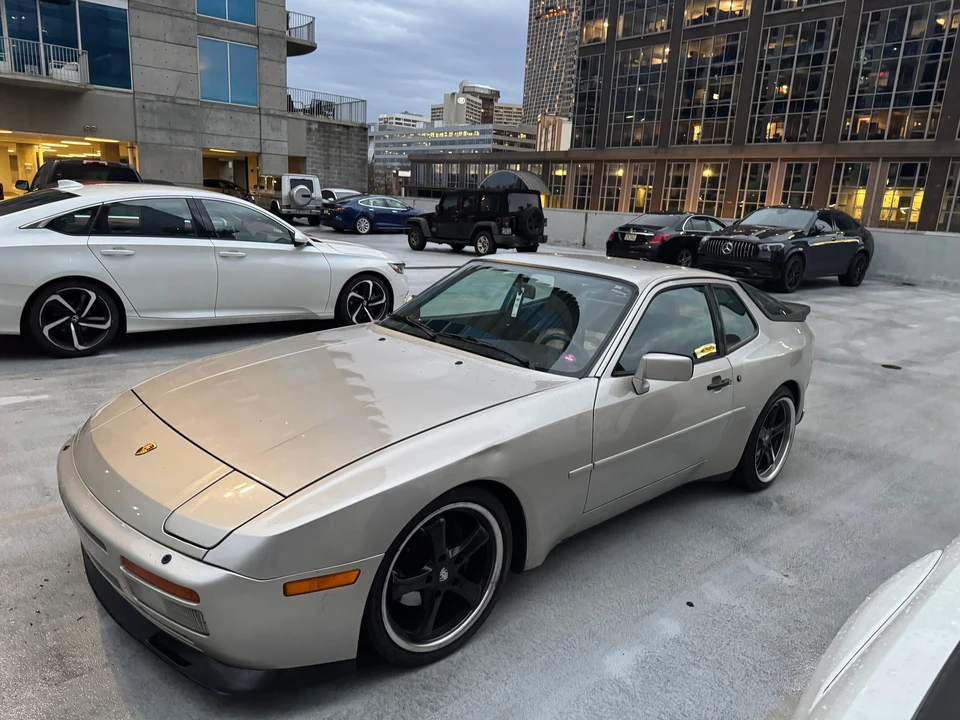 1986 Porsche 944 Turbo - Image 11 of 31