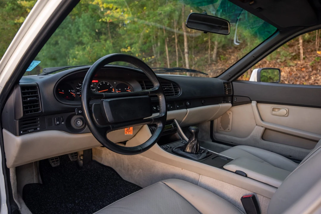 1986 Porsche 944 Turbo - Image 30 of 31