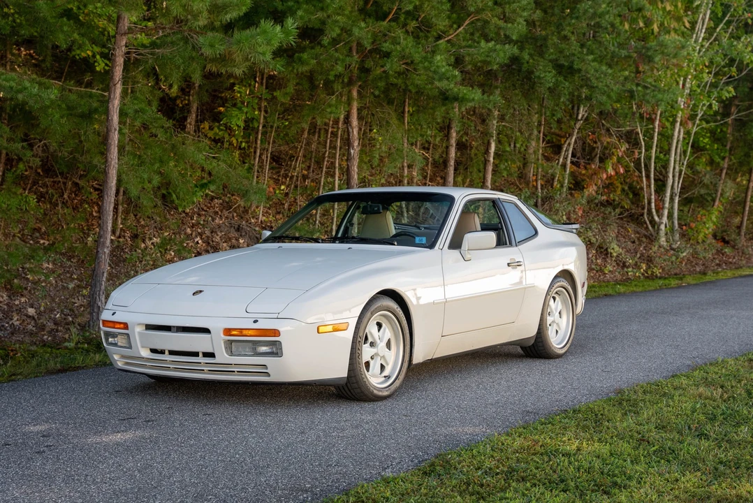 1986 Porsche 944 Turbo - Image 4 of 31