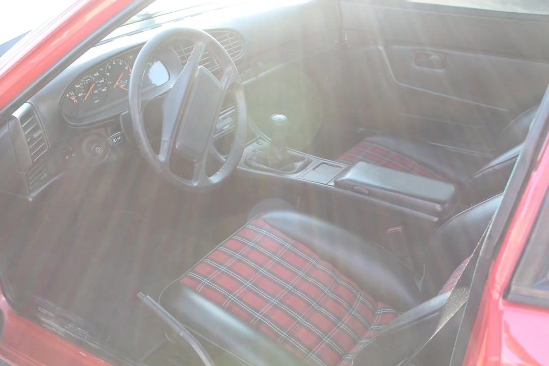 1986 Porsche 944 Turbo - Image 20 of 31