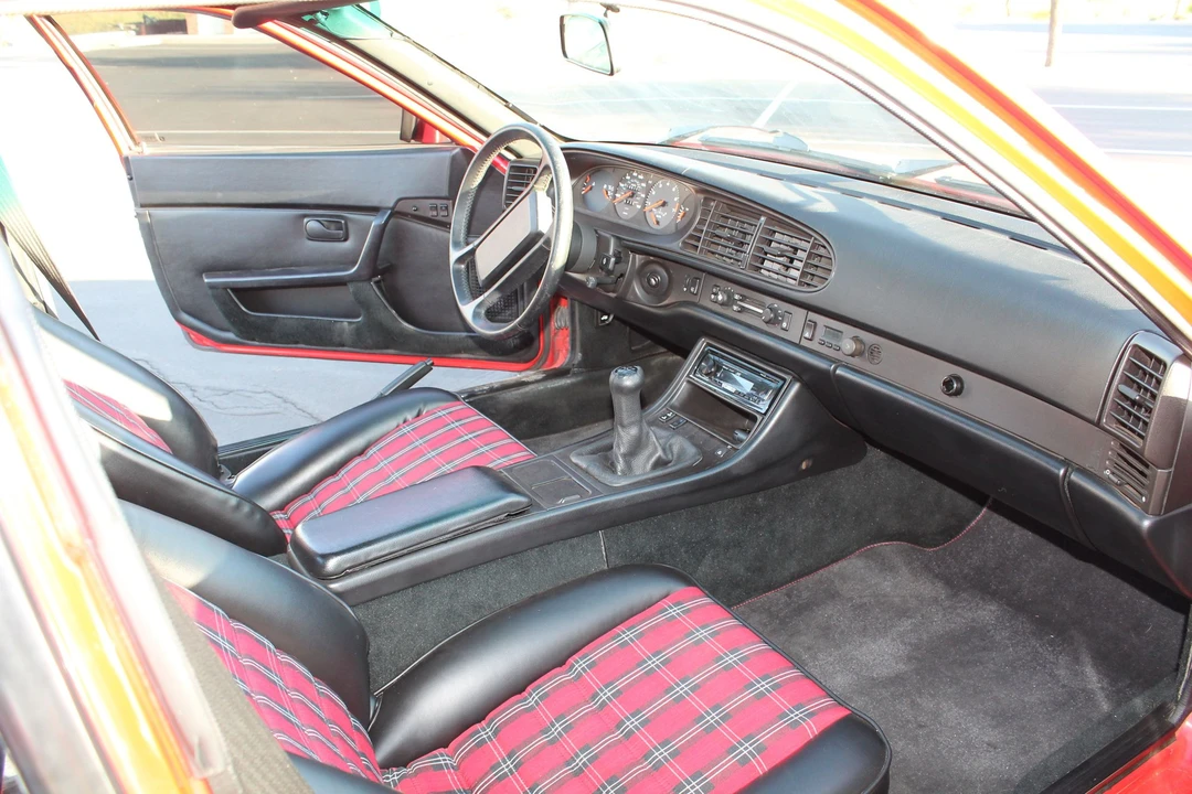 1986 Porsche 944 Turbo - Image 18 of 31