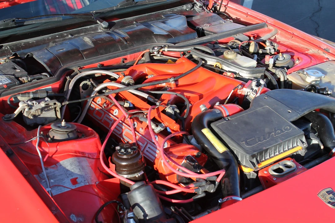 1986 Porsche 944 Turbo - Image 13 of 31