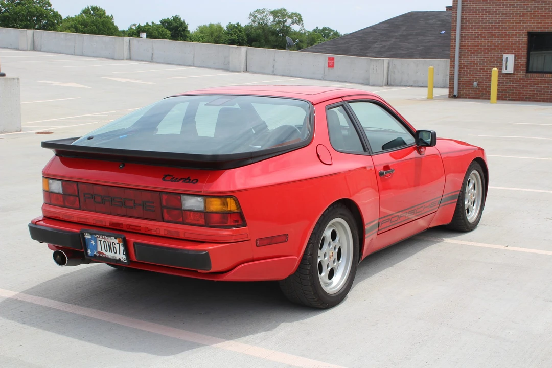 1986 Porsche 944 Turbo - Image 6 of 31