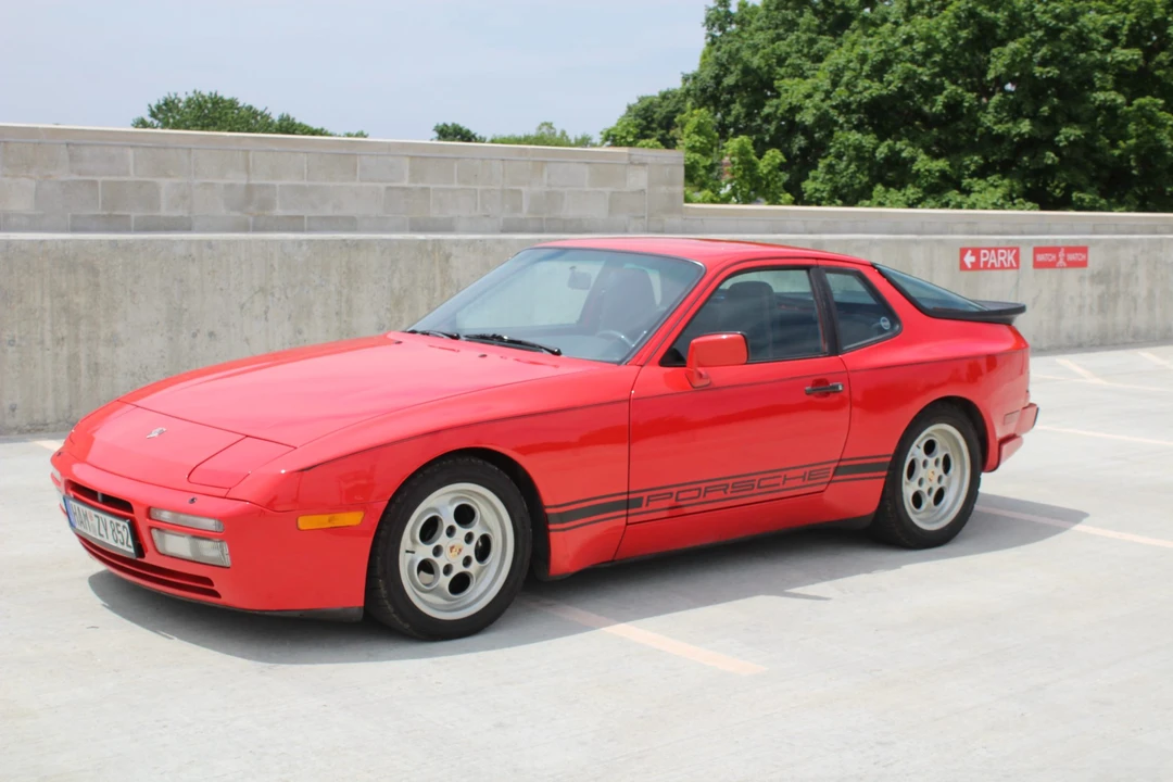 1986 Porsche 944 Turbo - Image 2 of 31