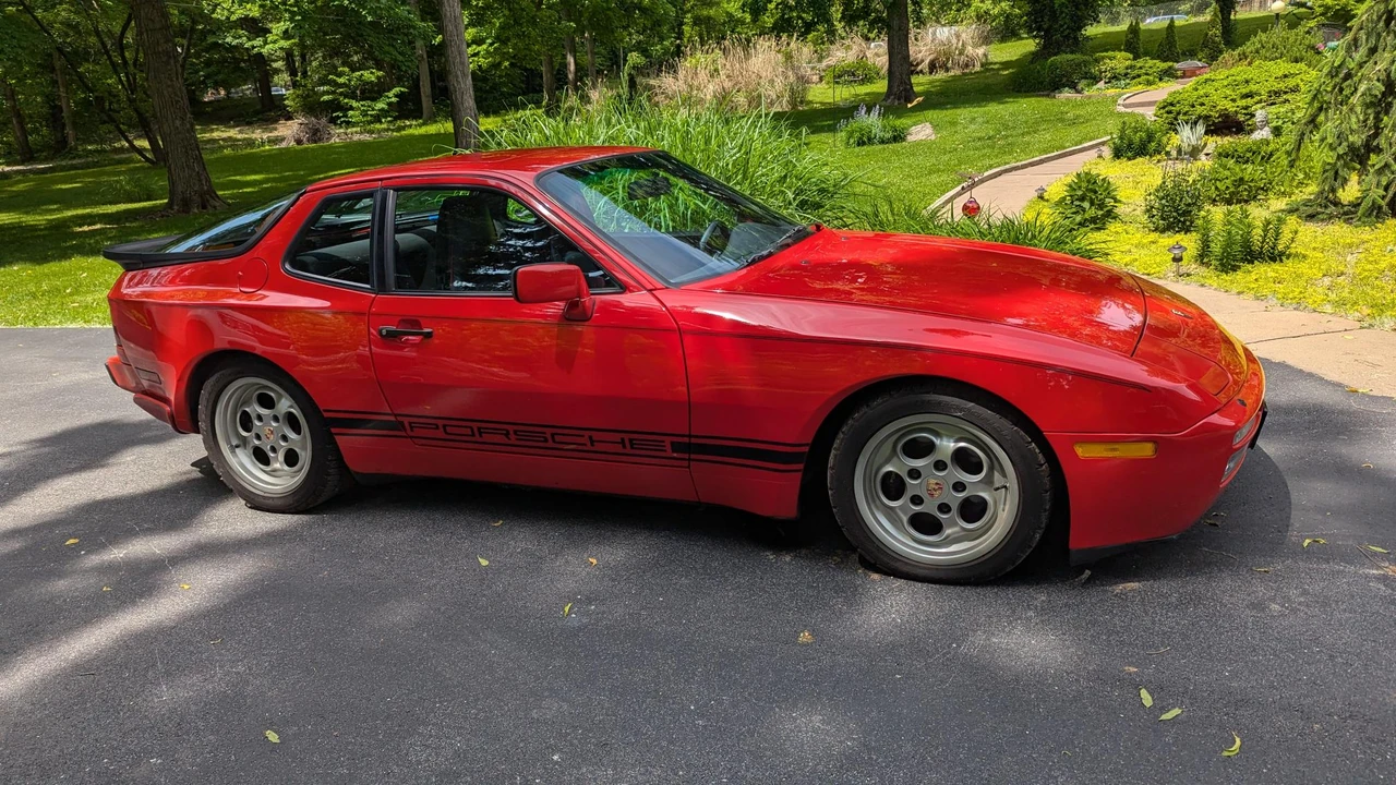 1986 Porsche 944 Turbo - Image 11 of 31
