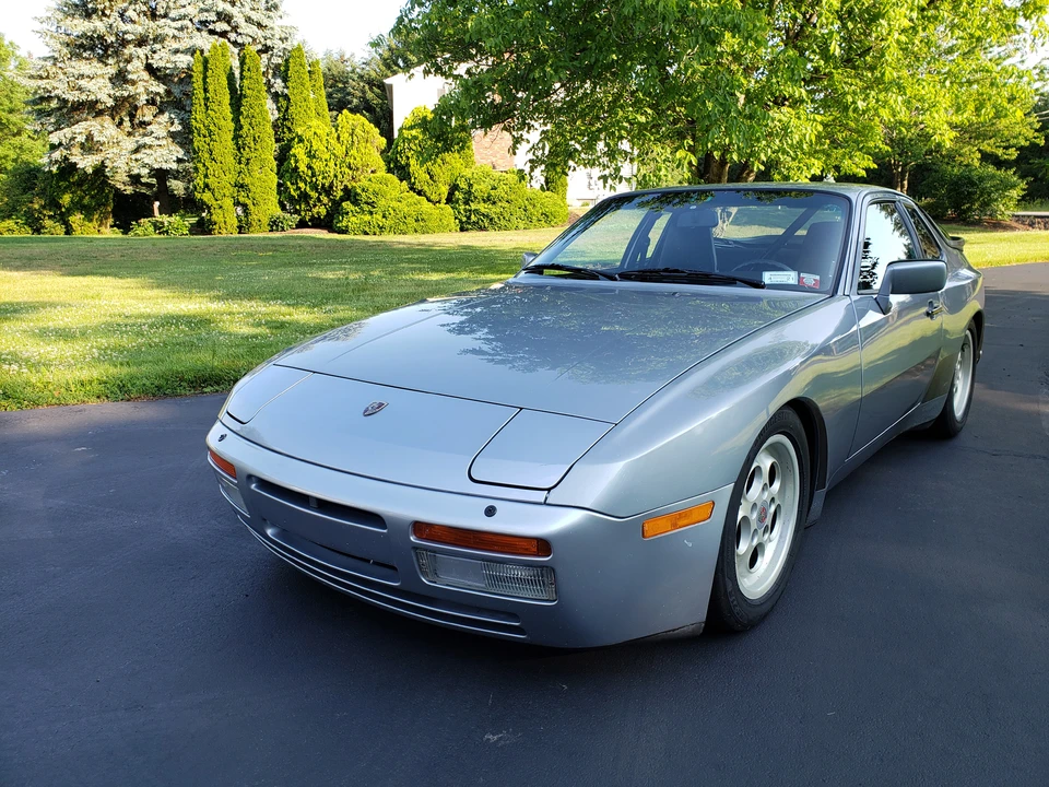 1986 Porsche 944 Turbo - Image 2 of 31