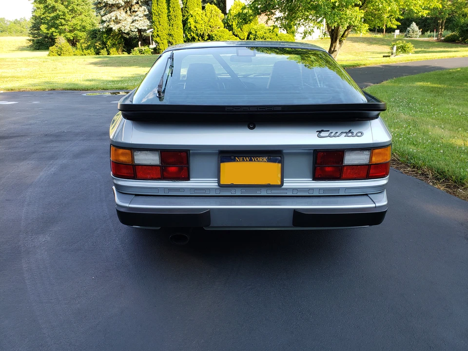 1986 Porsche 944 Turbo - Image 16 of 31