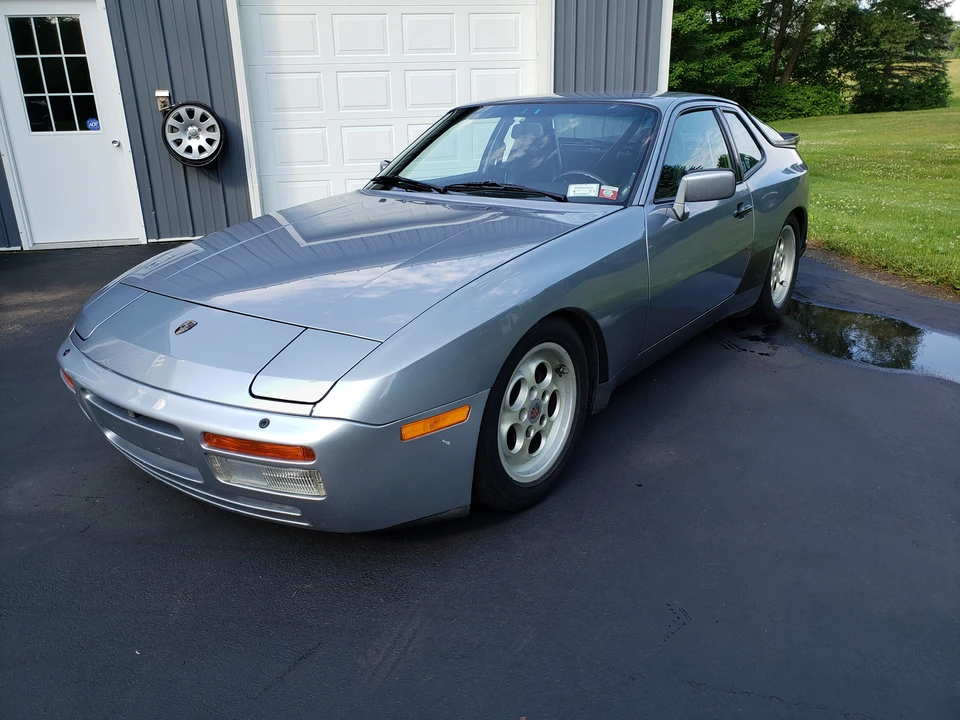 1986 Porsche 944 Turbo - Image 28 of 31
