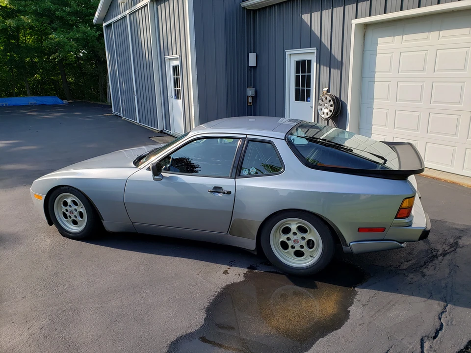 1986 Porsche 944 Turbo - Image 24 of 31