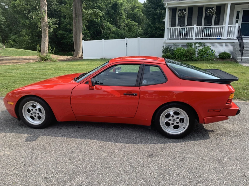1986 Porsche 944 Turbo - Image 8 of 31
