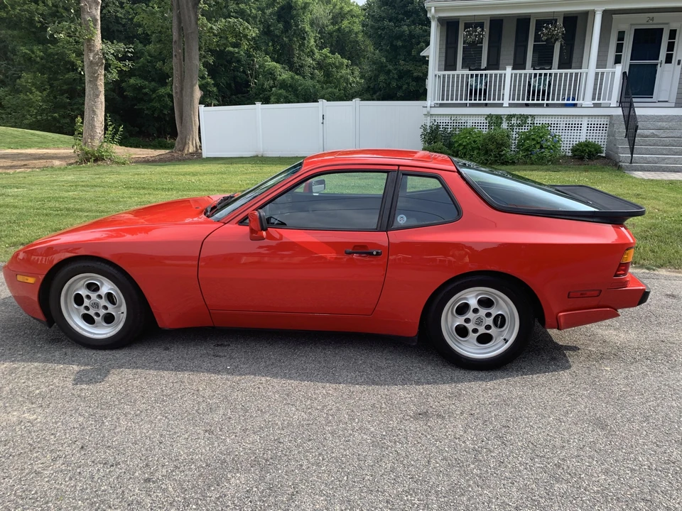 1986 Porsche 944 Turbo - Image 9 of 31