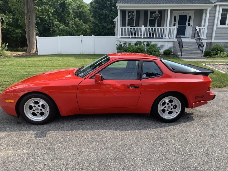 1986 Porsche 944 Turbo - Image 11 of 31