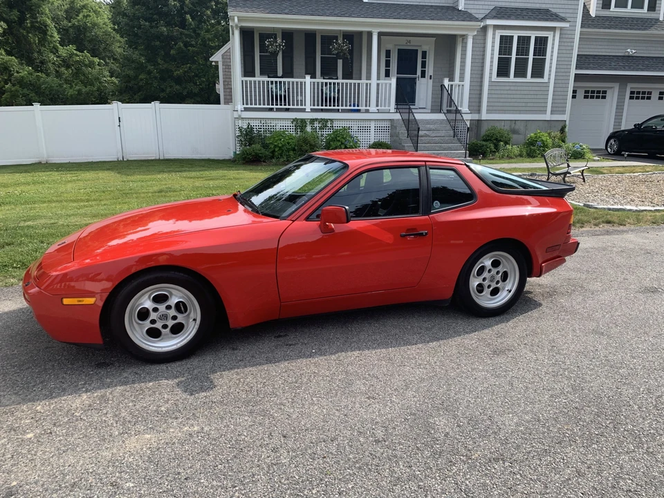 1986 Porsche 944 Turbo - Image 24 of 31