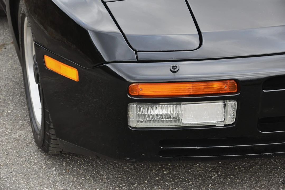 1986 Porsche 944 Turbo - Image 25 of 31