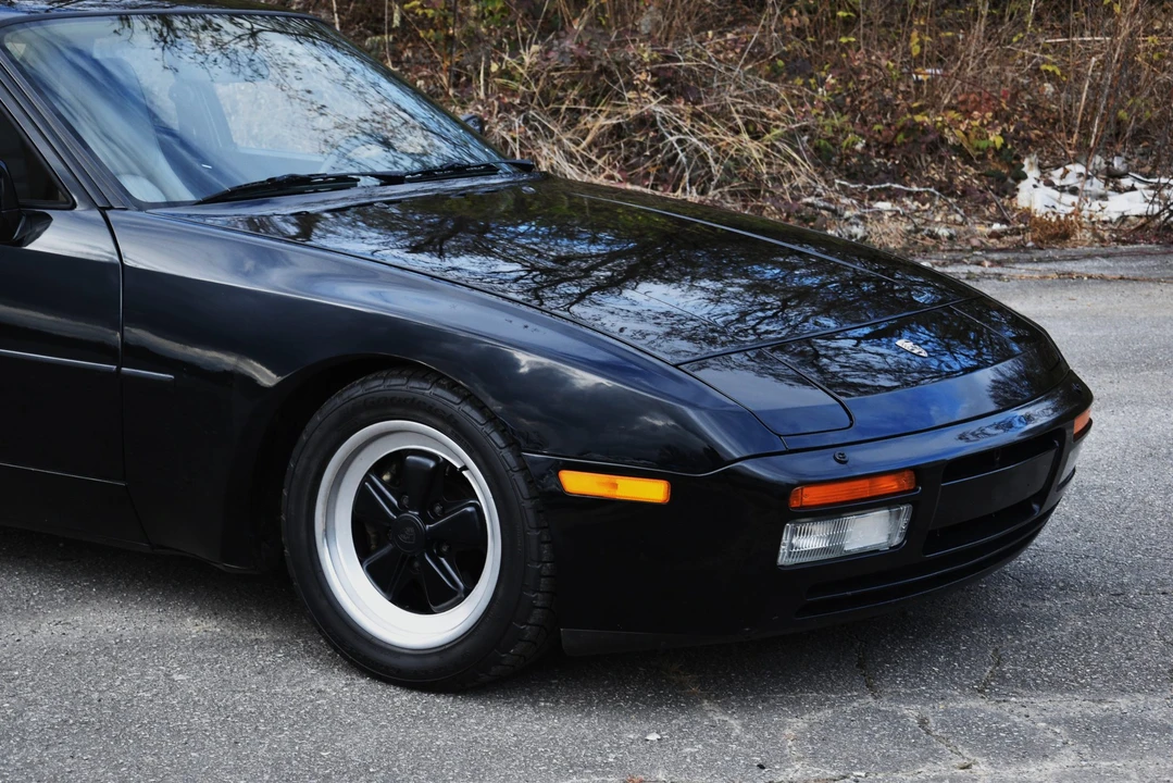 1986 Porsche 944 Turbo - Image 23 of 31