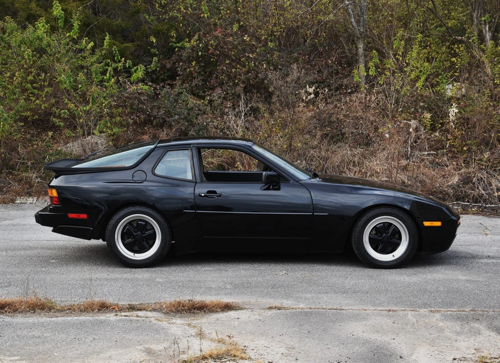 1986 Porsche 944 Turbo - Image 14 of 31