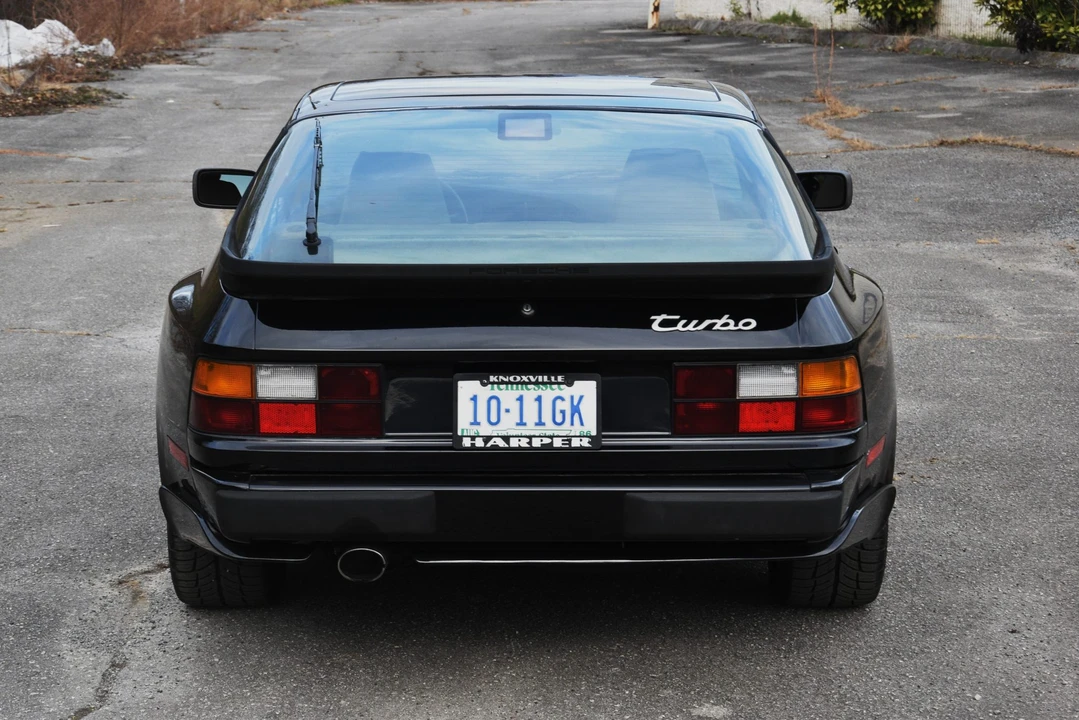 1986 Porsche 944 Turbo - Image 9 of 31