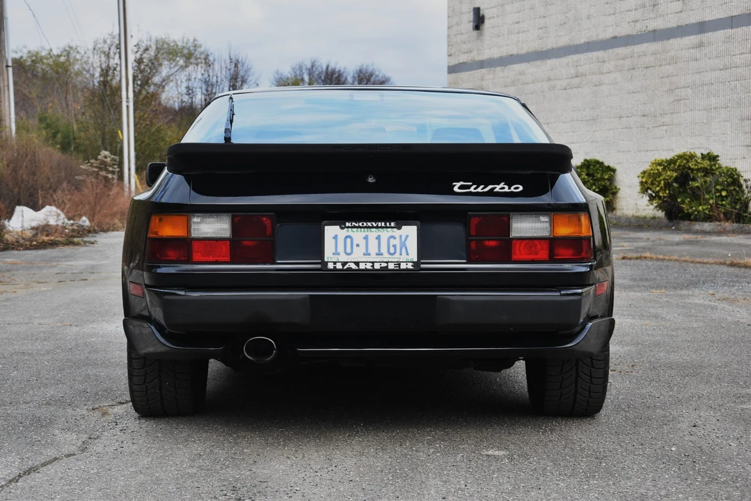 1986 Porsche 944 Turbo - Image 10 of 31