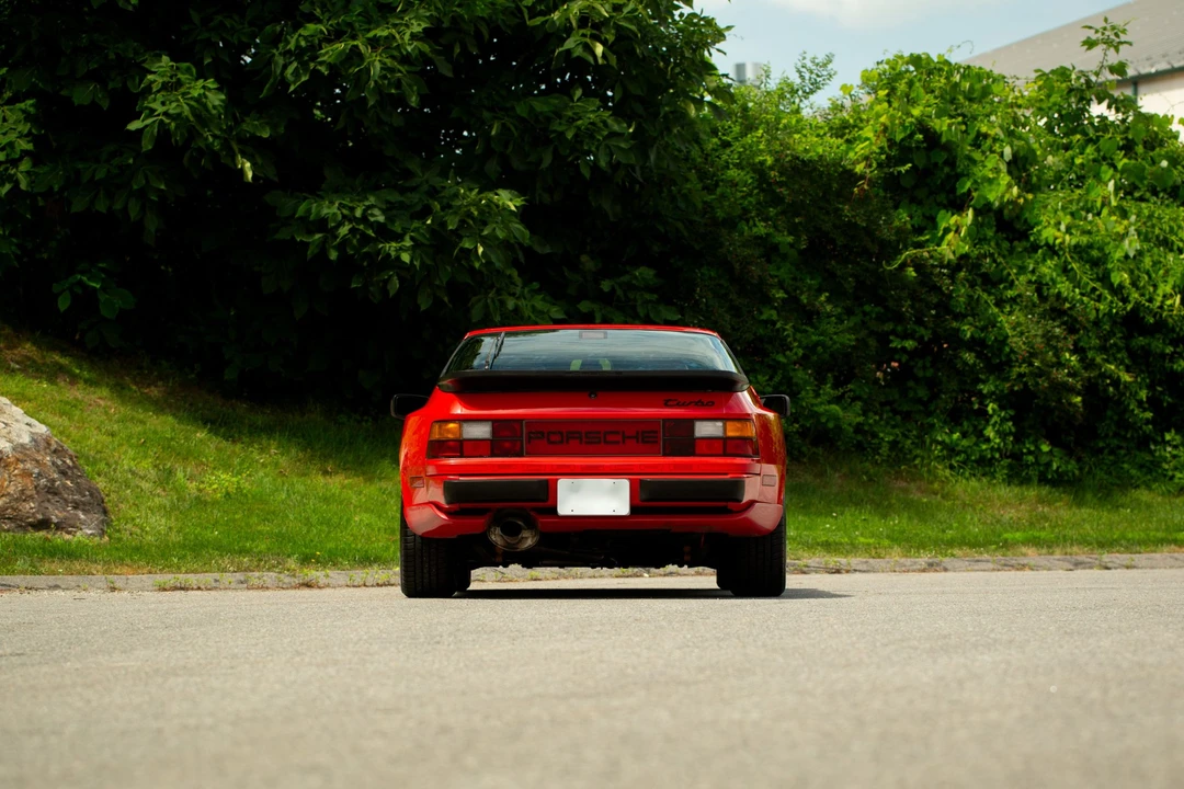 1986 Porsche 944 Turbo - Image 4 of 31
