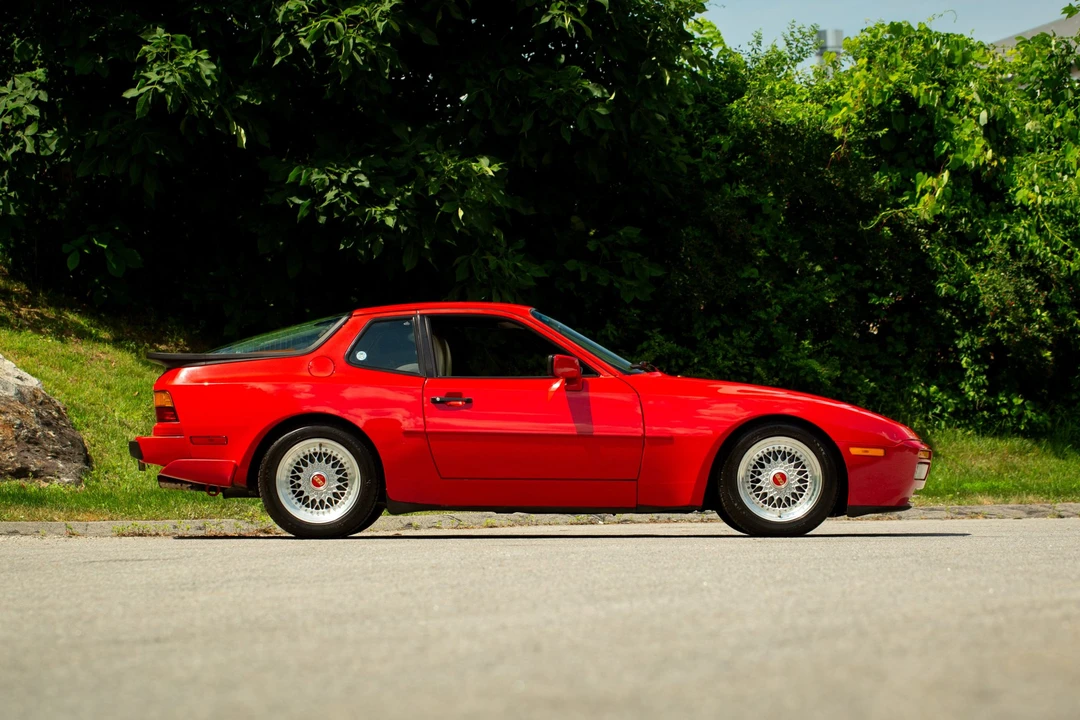 1986 Porsche 944 Turbo - Image 6 of 31