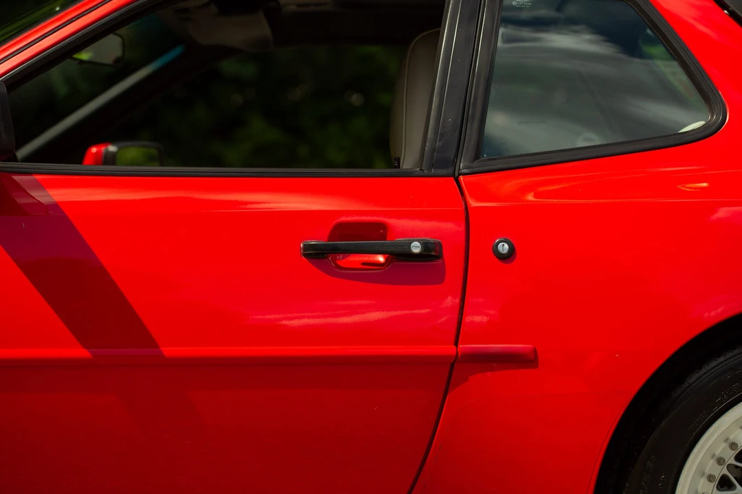 1986 Porsche 944 Turbo - Image 25 of 31
