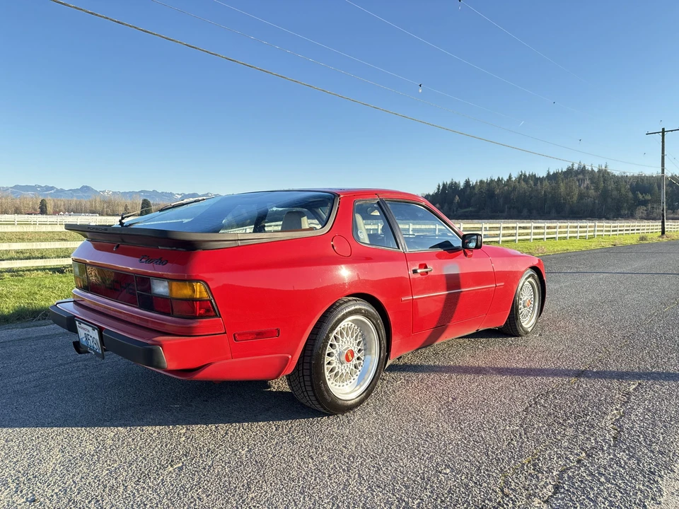 1986 Porsche 944 Turbo - Image 8 of 31