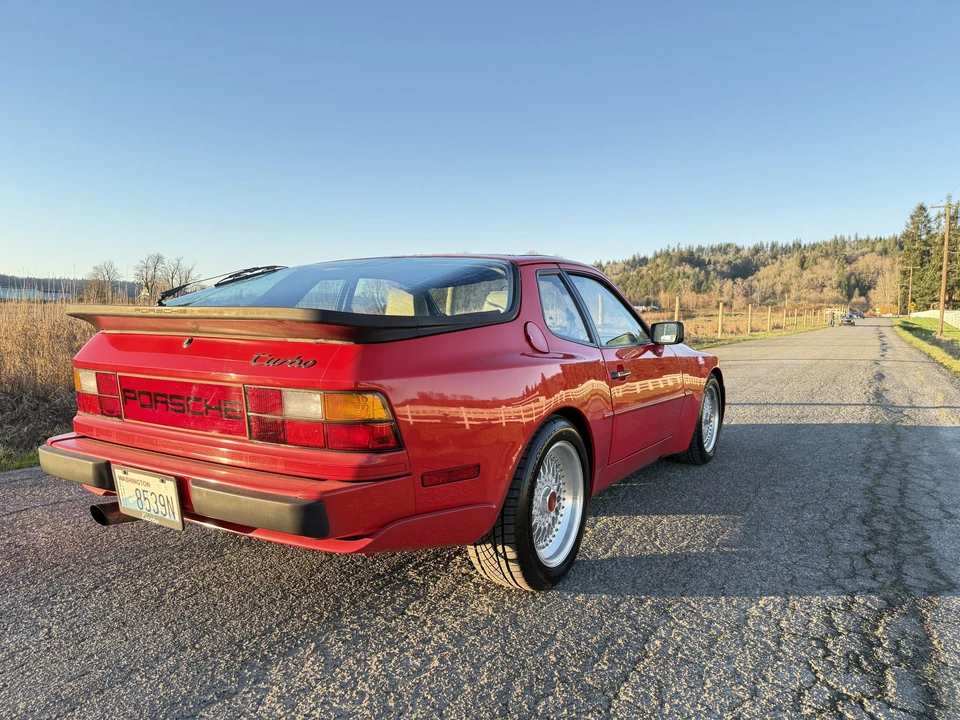 1986 Porsche 944 Turbo - Image 10 of 31