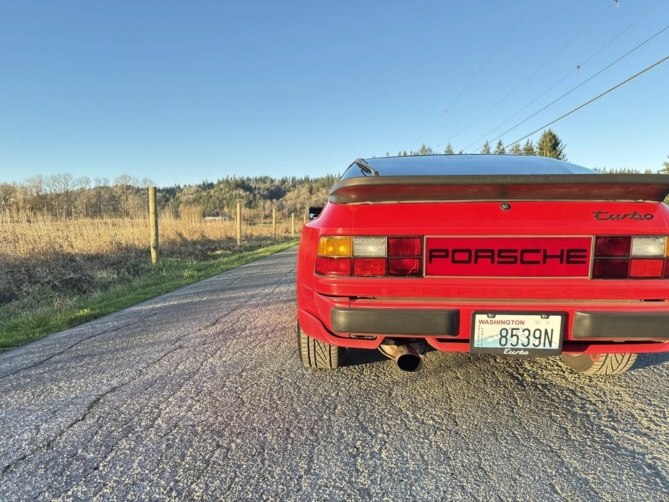 1986 Porsche 944 Turbo - Image 28 of 31
