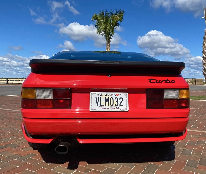 1986 Porsche 944 Turbo - Image 14 of 31