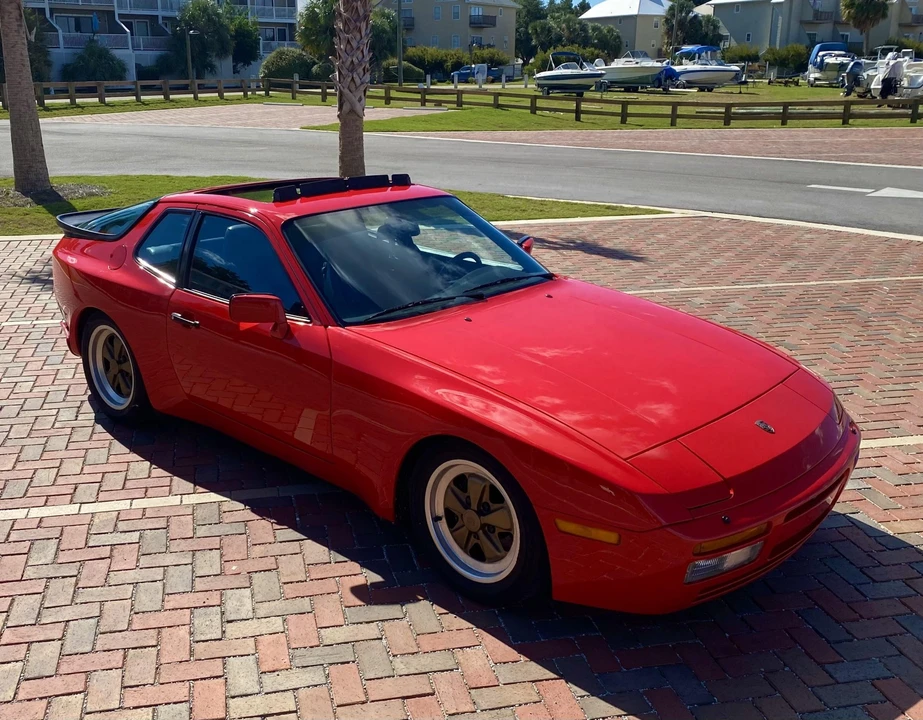 1986 Porsche 944 Turbo - Image 8 of 31