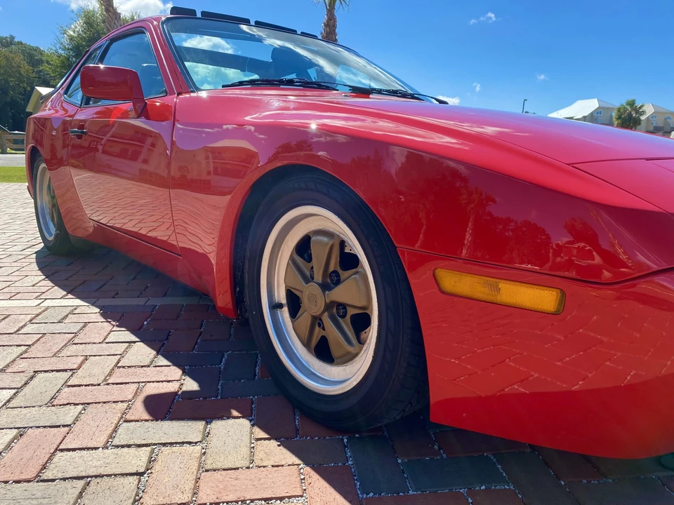 1986 Porsche 944 Turbo - Image 18 of 31