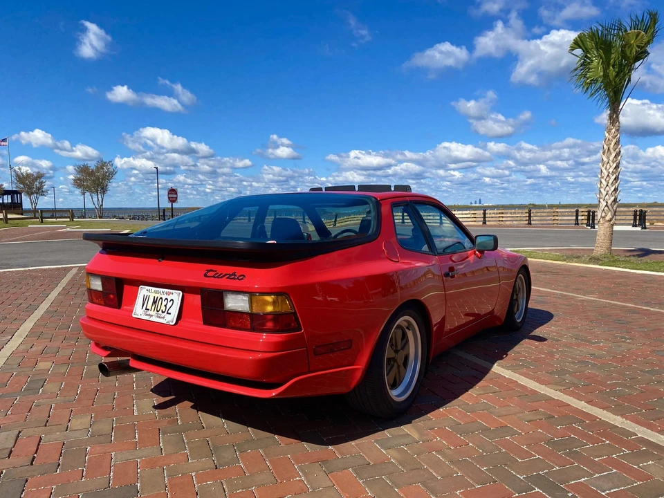 1986 Porsche 944 Turbo - Image 9 of 31