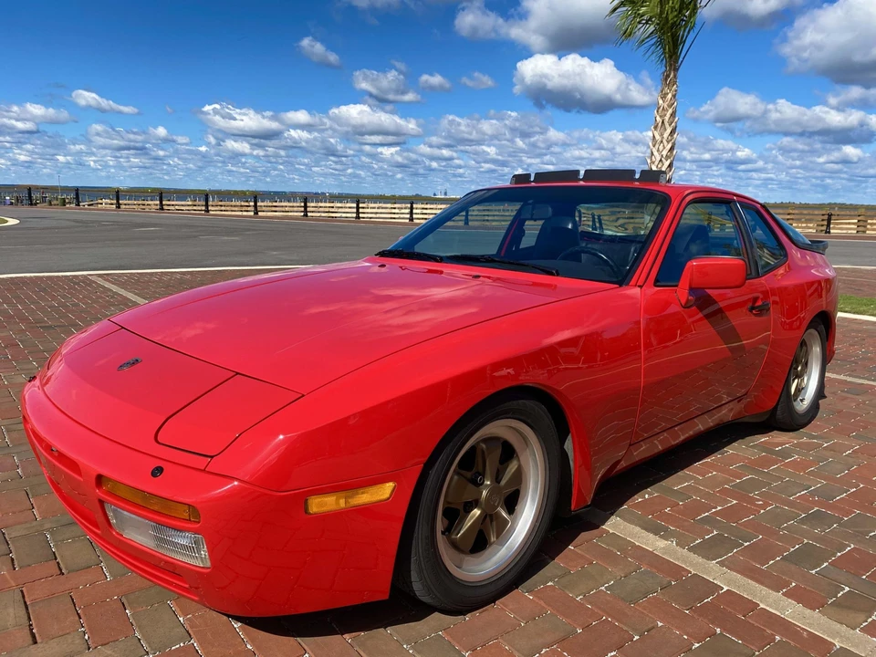 1986 Porsche 944 Turbo - Image 4 of 31